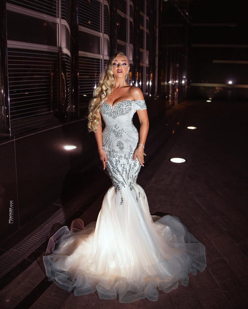 Glamorous Off-Shoulder Mermaid Gown